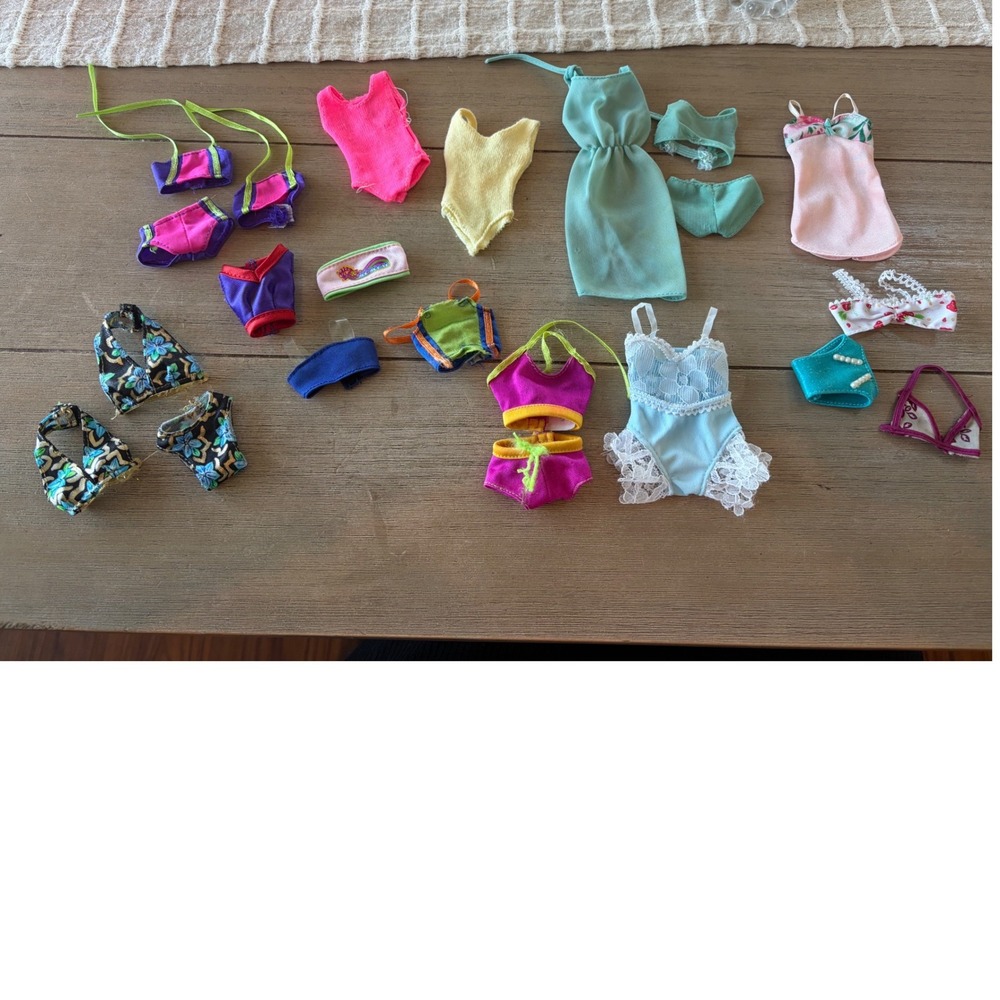 Mixed lot vintage Barbie swimsuit lingerie bra 1960-1990's 22 pieces